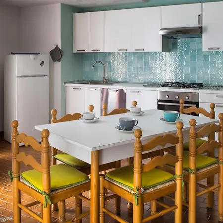 Semesterbostad Le Bianche - 80 M Dal Mare