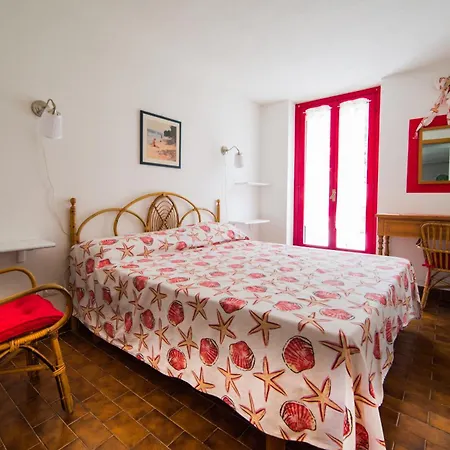 Le Bianche - 80 M Dal Mare * אורוסיי